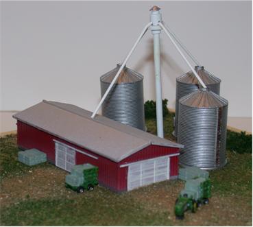 Modern Barn & Grain Silo Box Set Kits - Z Scale