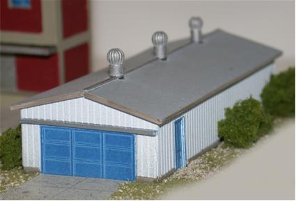 Corrugated Storage Building - Z Scale